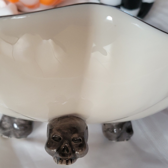 Black and White Spiderweb Bowl - Picture 5 of 7